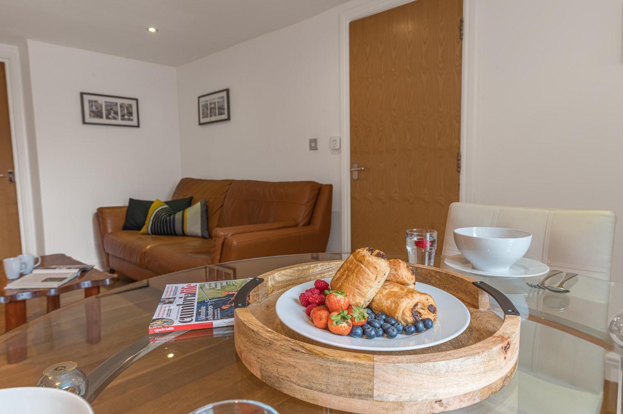Chaucer'S Retreat, Chaucer House, Keswick Apartment Keswick  Bagian luar foto