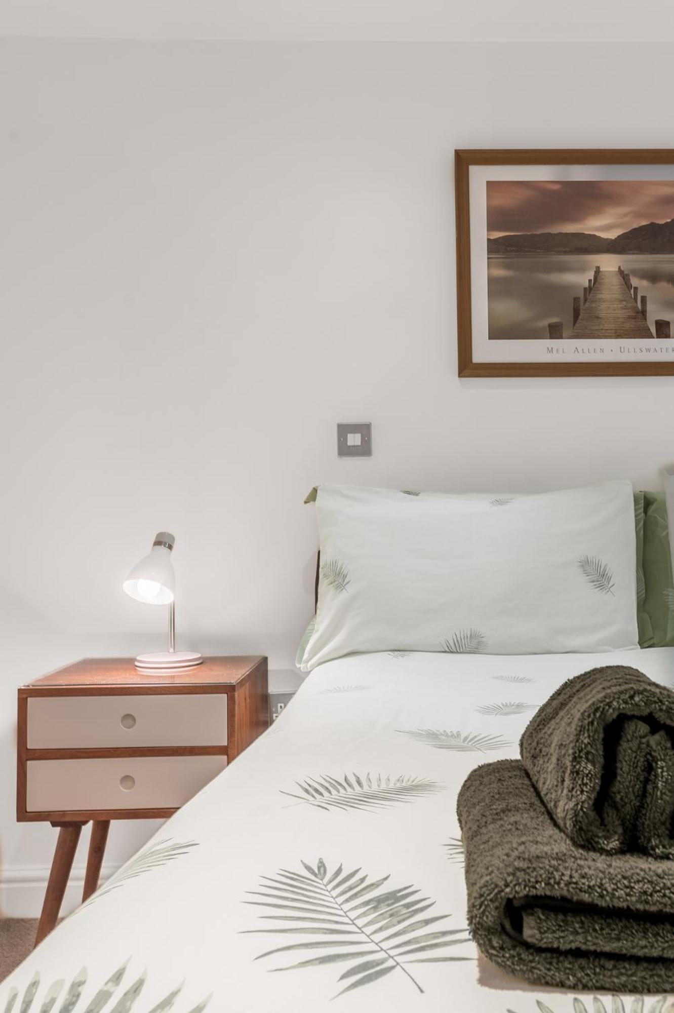 Chaucer'S Retreat, Chaucer House, Keswick Apartment Keswick  Bagian luar foto